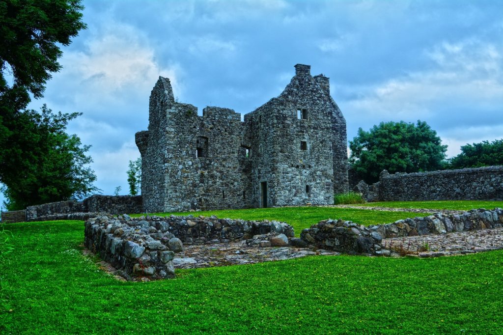 Tully Castle